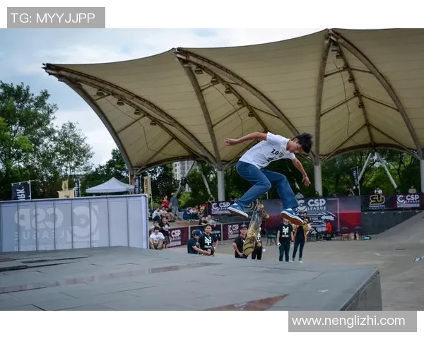 上海滑板队在攀岩联赛中的战术分析与表现评估 上海滑板队在攀岩联赛中的战术分析与表现评估