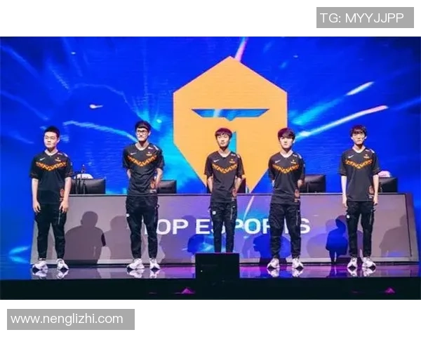 和平精英战术分析：TES中路突破策略与战斗表现全解析