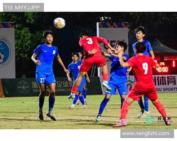 杭州足球队反击战术解析与未来发展展望 杭州足球队反击战术解析与未来发展展望